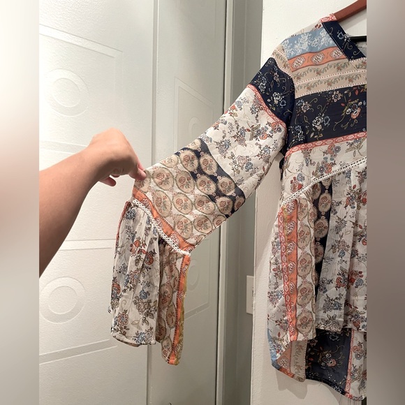 Love Riche Boho and Lace 70’s Style Multi Patterned Top Size Large - Picture 10 of 13
